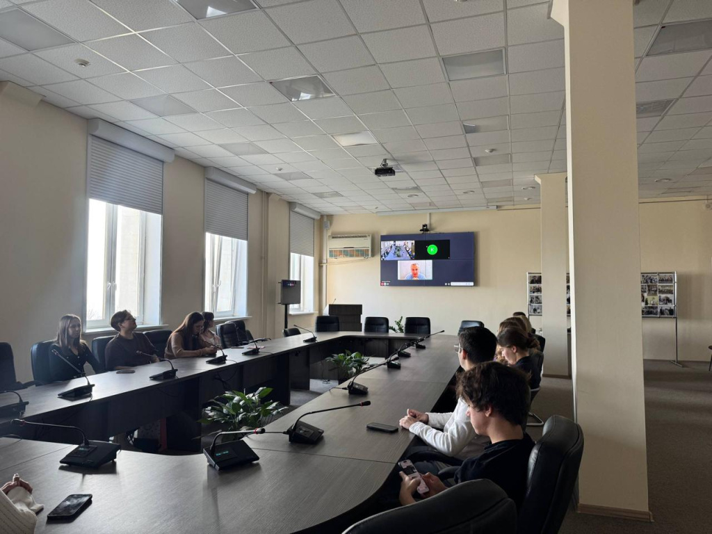  Поговорили о реализации Вашингтонской трёхсторонней декларации