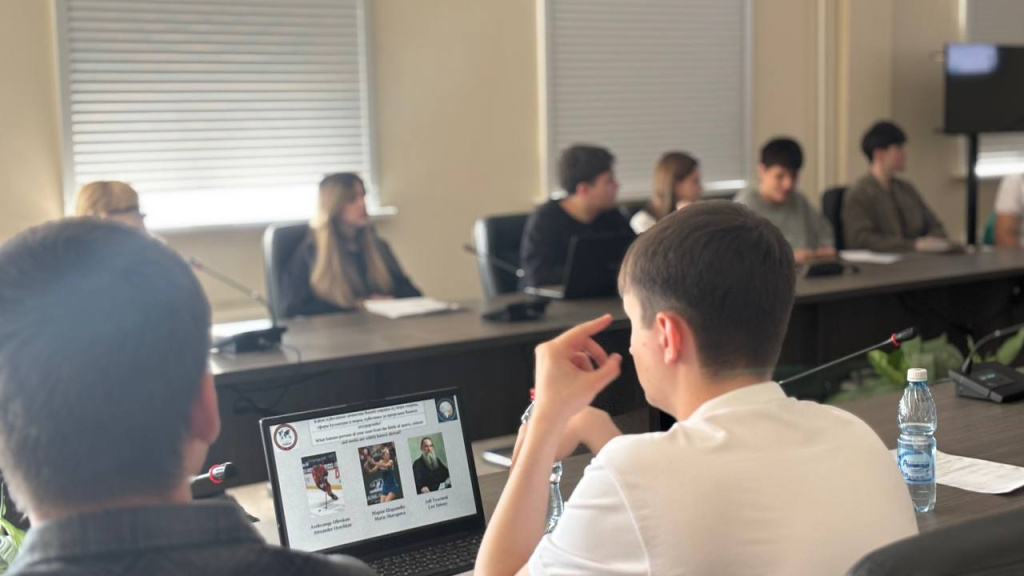 Говорим о национальной идентичности