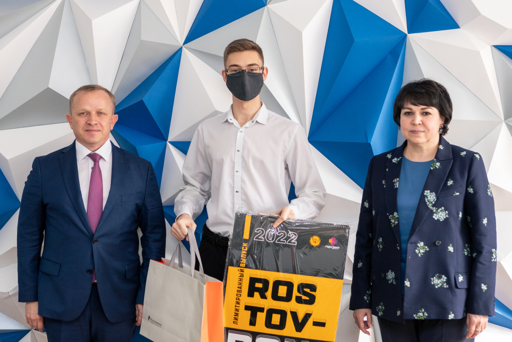 Volgograd State University awarded the students who won the Rostelecom non-hackathon_06.jpg