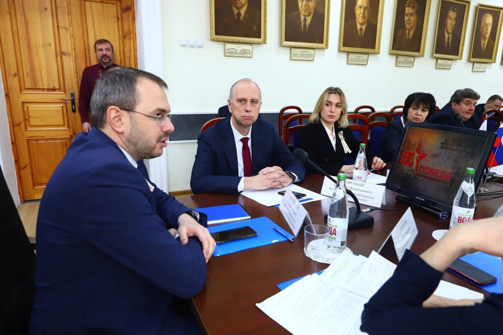 Заместитель Министра науки и высшего образования РФ Константин Могилевский провел ряд встреч в Волгограде накануне 2 февраля (2).jpg