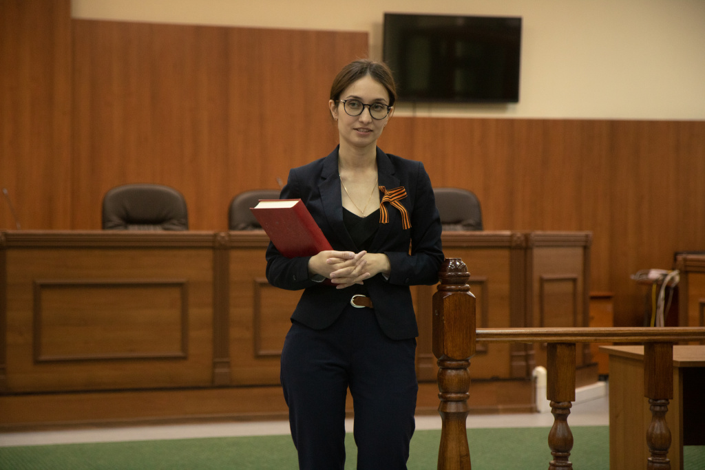 Студенты-юристы ВолГУ посетили Волгоградский областной суд