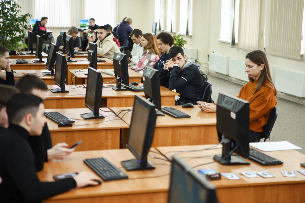 В ВолГУ стартовала Школа цифровой грамотности