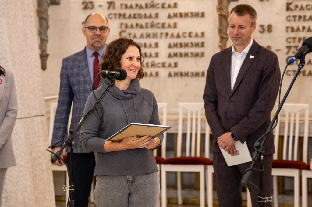 Гости ВолГУ – представители вузов евразийского пространства передали редкие книги в Музей-панораму Сталинградской битвы