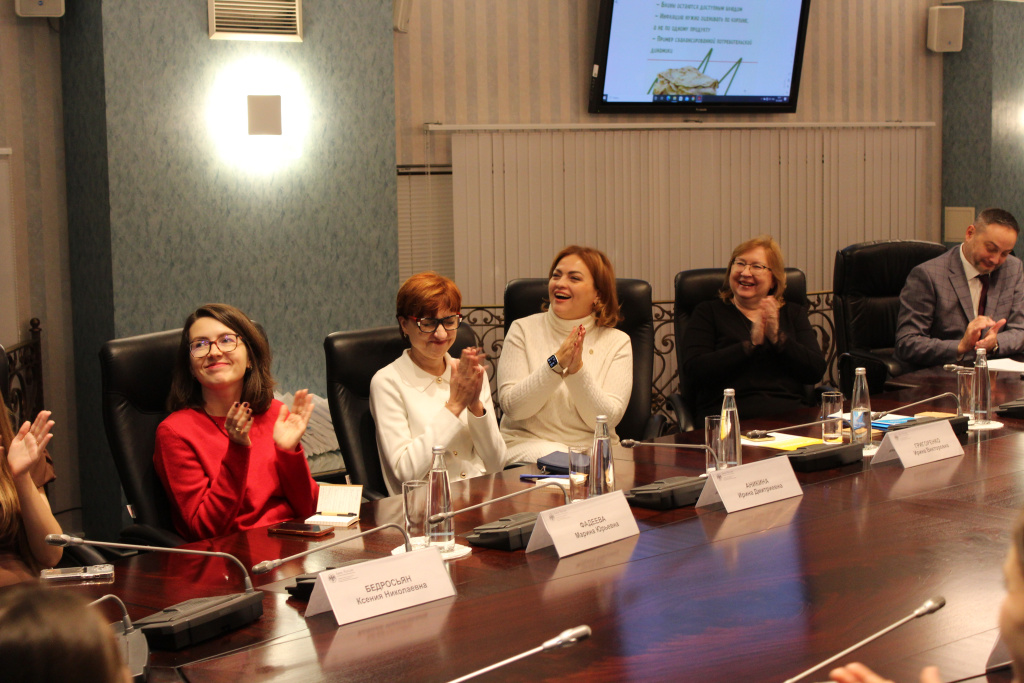 В ВолГУ подвели итоги второго потока уникального проекта для журналистов и экономистов