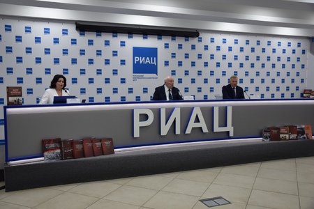 10-ЛЕТИЕ ЦЕНТРА ПО ИЗУЧЕНИЮ СТАЛИНГРАДСКОЙ БИТВЫ 10-ЛЕТИЕ ЦЕНТРА ПО ИЗУЧЕНИЮ СТАЛИНГРАДСКОЙ БИТВЫ